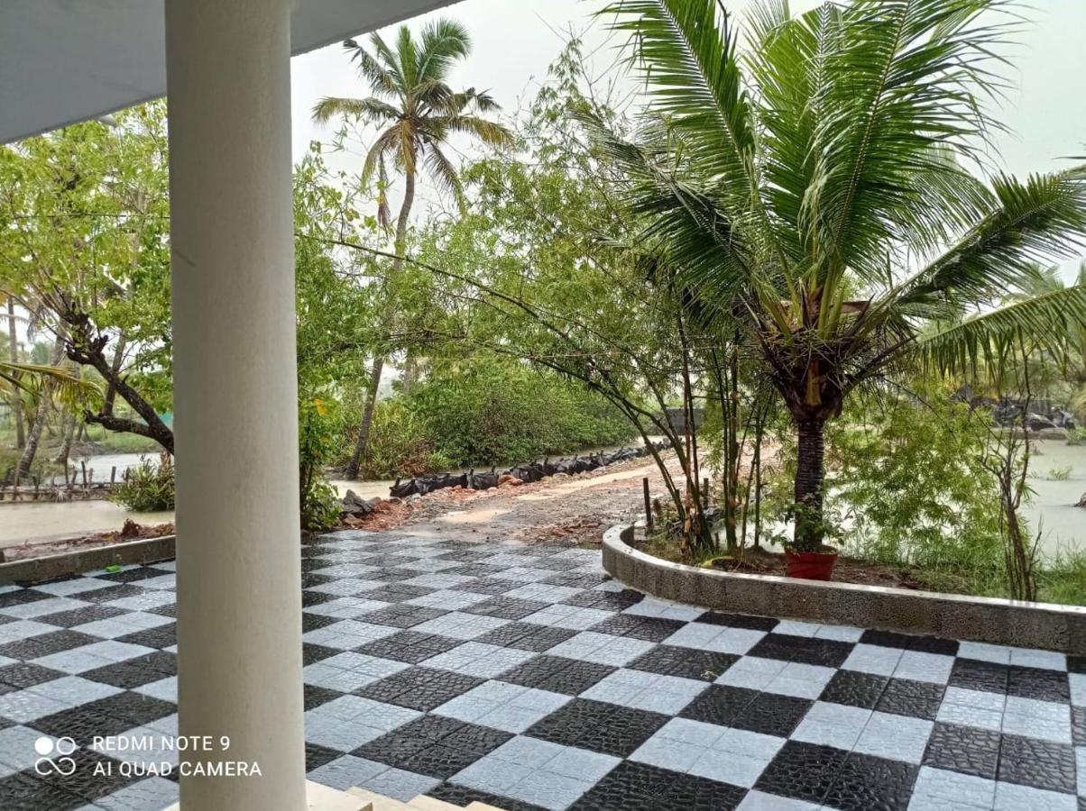 Aqua Green Home Stay Munroe Island Exterior foto