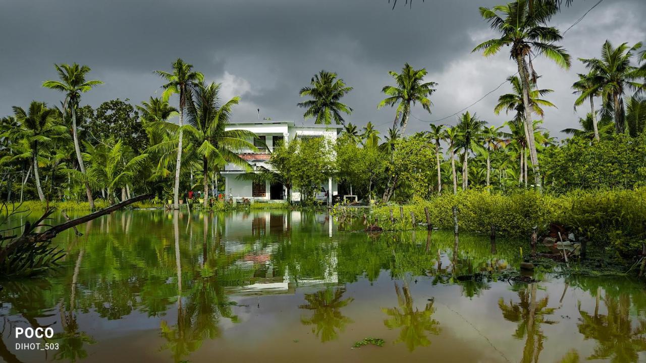 Aqua Green Home Stay Munroe Island Exterior foto