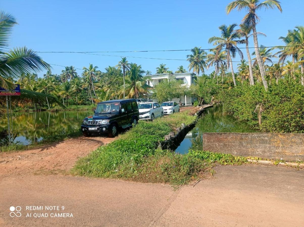 Aqua Green Home Stay Munroe Island Exterior foto