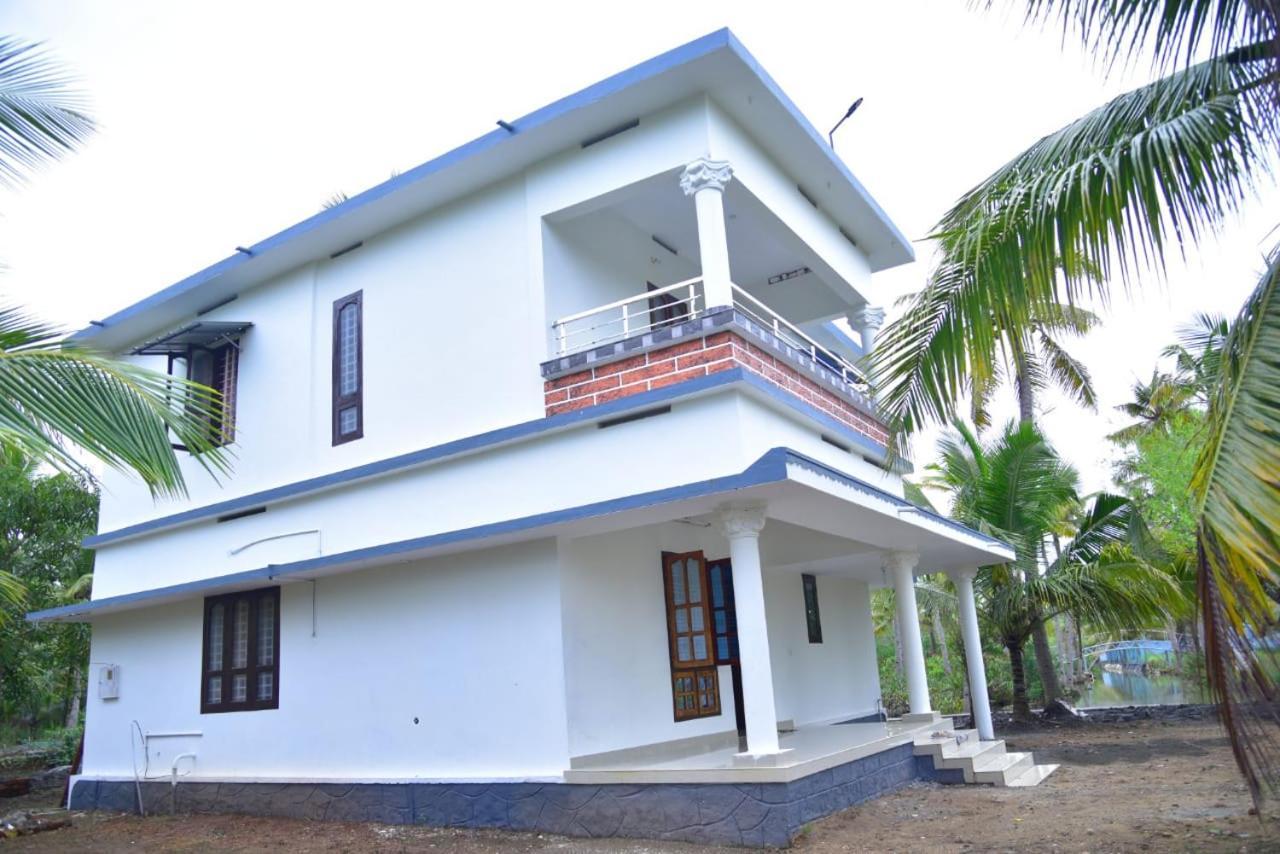 Aqua Green Home Stay Munroe Island Exterior foto